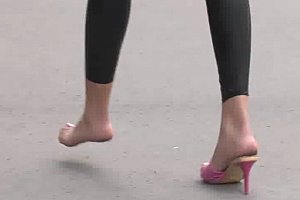 黑丝教师绣惑调教足交vk